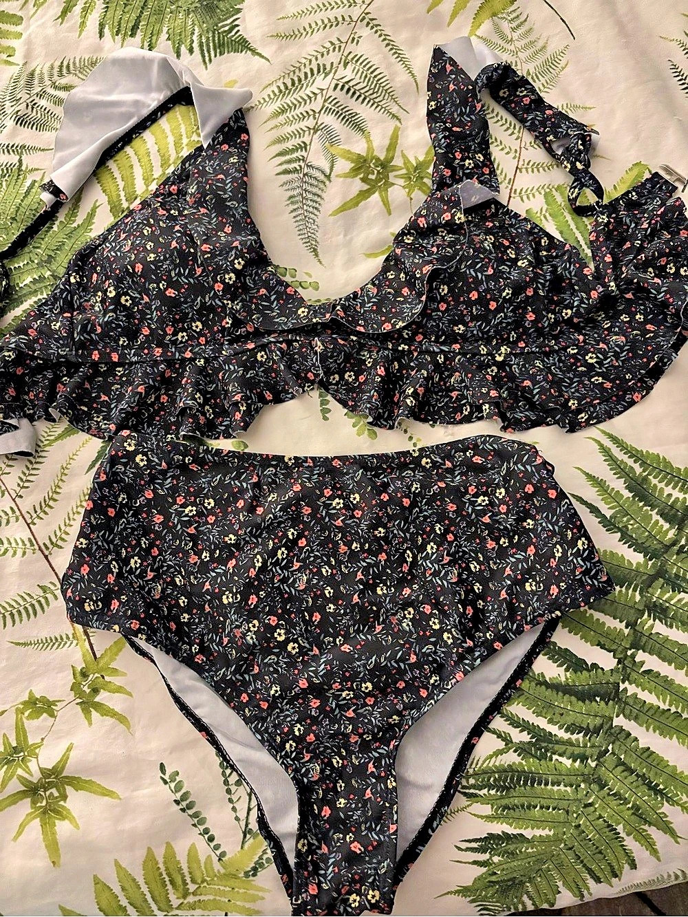 High rise bikini